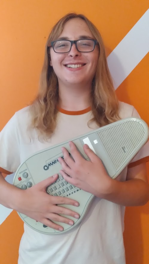 Lucy with her omnichord :D